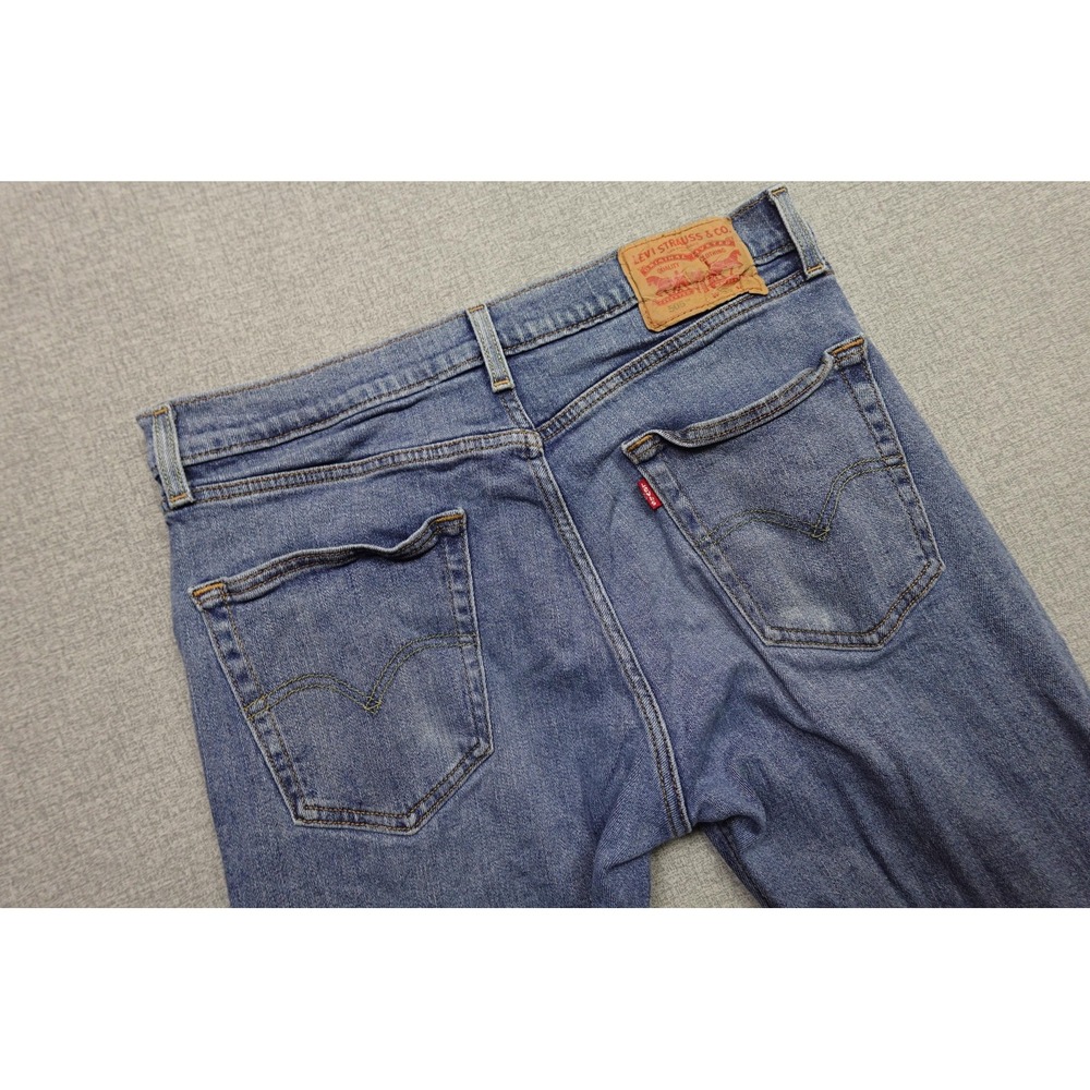 Levi's 505 Regular Fit Jeans Mens 32x30 Blue Medium Wash Denim Straight Leg